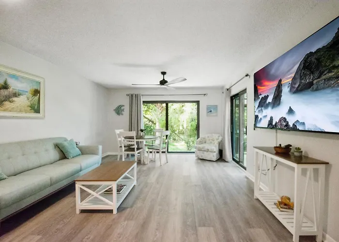 2 Bed/2 Bath Beach Condo
